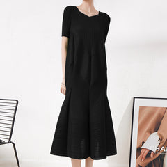 Pleated Short-Sleeved Fishtail Dress