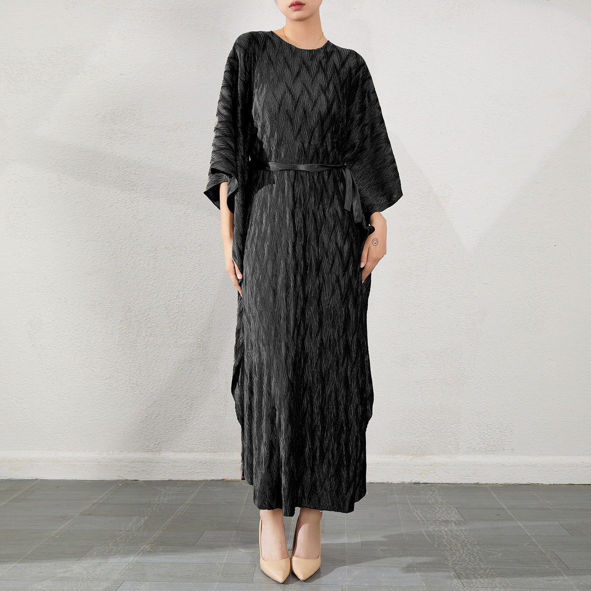 Large Size Batwing Sleeve Jacquard Pleated Dress