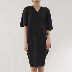 Women's Pleated Batwing Sleeve Dress